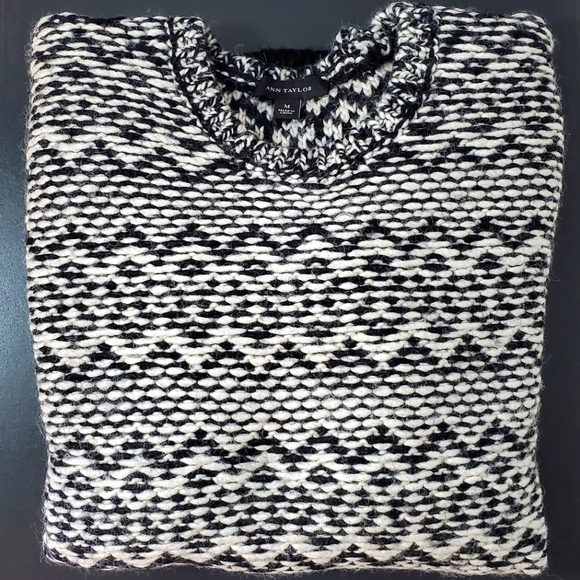 Ann Taylor Black & White Chevron Fair Isle Wool Blend Sweater - Medium - Picture 3 of 8